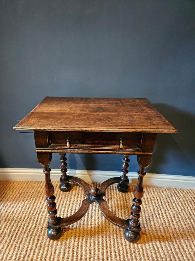 Small Period Oak Single Drawer Side Table - Image 5