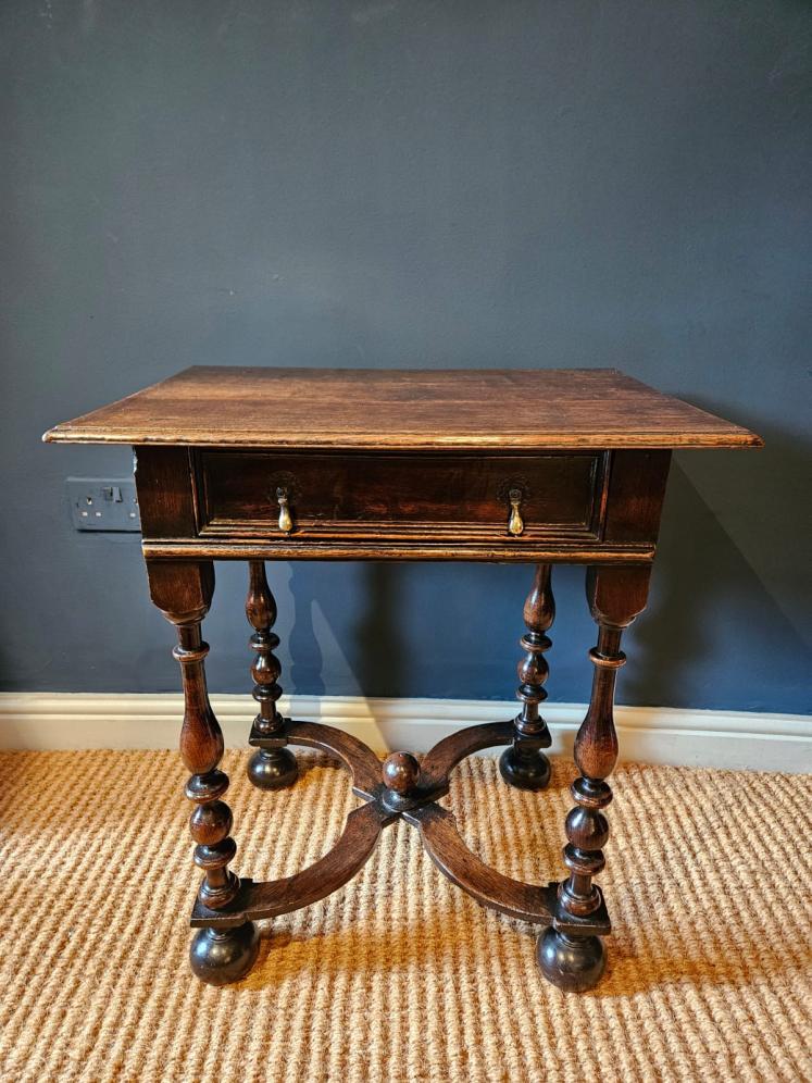 Small Period Oak Single Drawer Side Table - Image 2