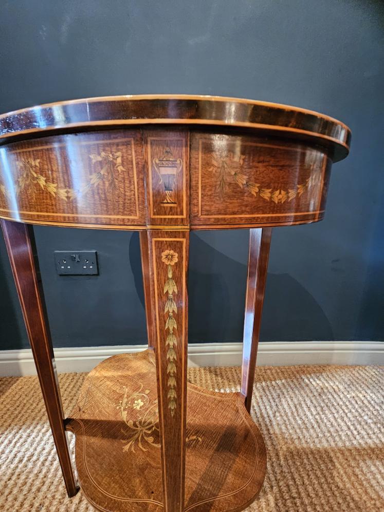 Fine Quality Edwardian Inlaid Mahogany Kidney Shaped Occasional Table - Image 9