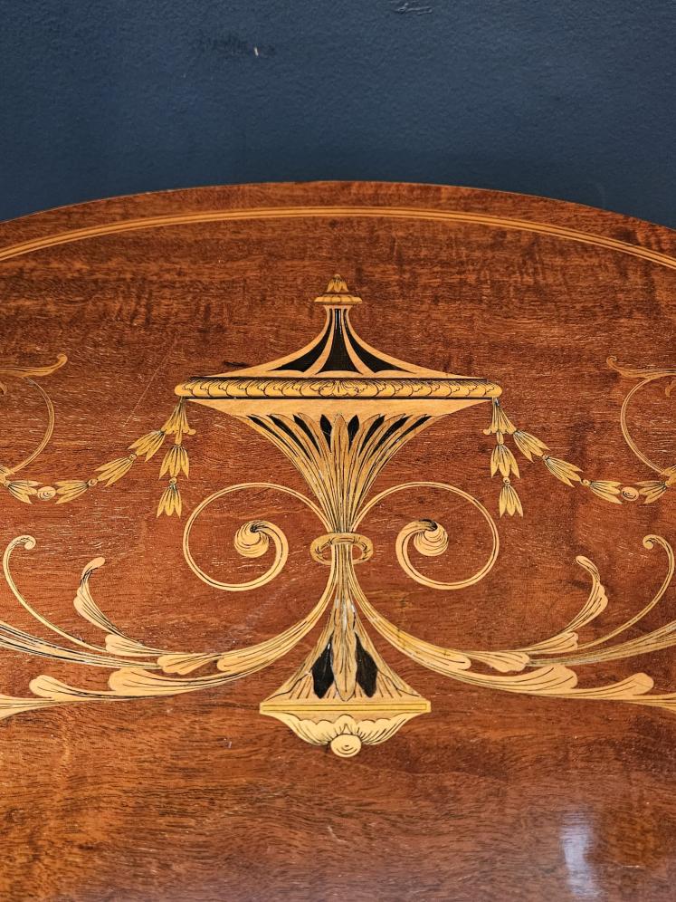 Fine Quality Edwardian Inlaid Mahogany Kidney Shaped Occasional Table - Image 4
