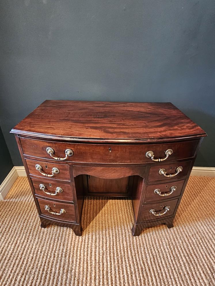 Fine Quality George III Mahogany Secretaire Dressing Chest - Image 7