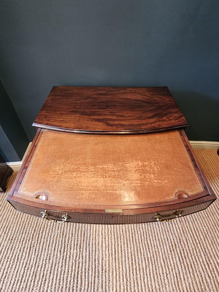 Fine Quality George III Mahogany Secretaire Dressing Chest - Image 5