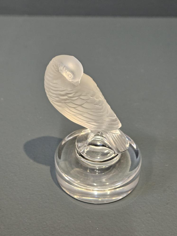 Lalique Preening Bird Paperweight - Image 5