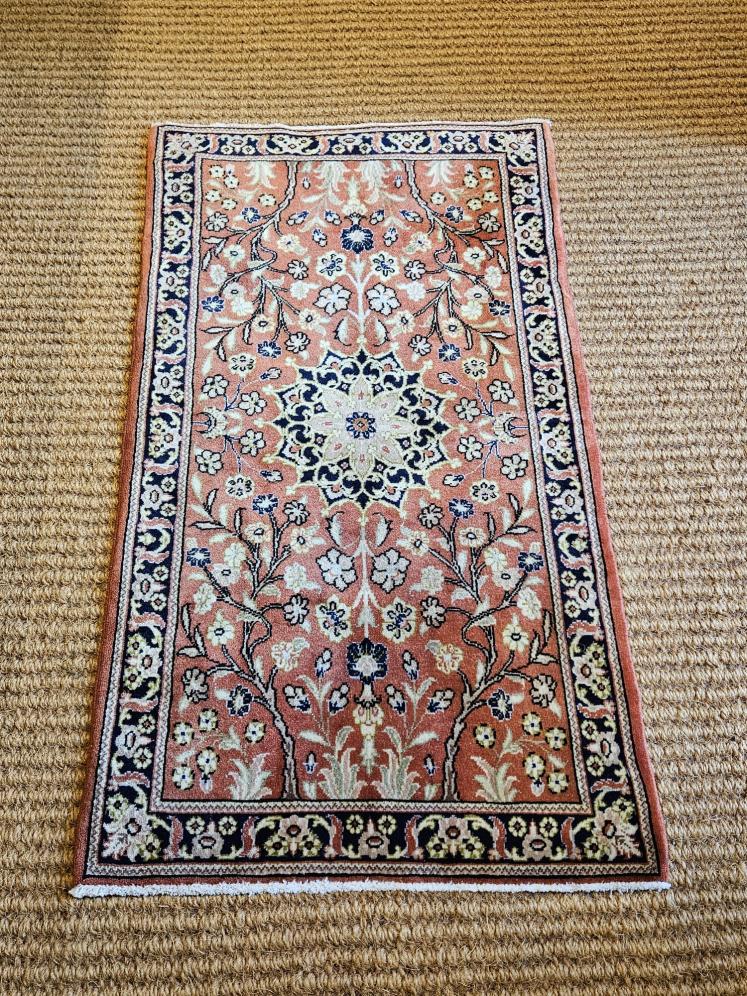 Fine Quality Hearth Sized Persian Pure Wool Rug - Image 5
