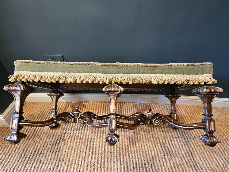 Superb Victorian Walnut and Gilt Framed Double Stool - Image 3