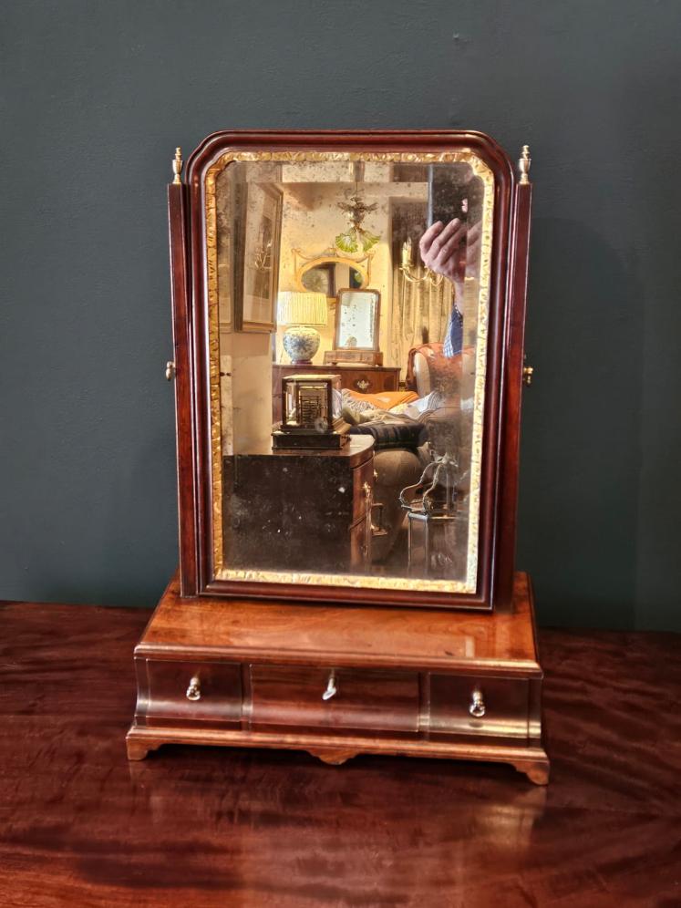 George II Mahogany Toilet Mirror - Image 2