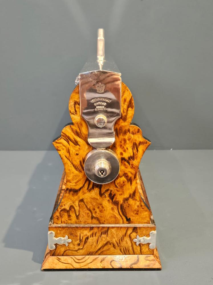 Superb Quality Victorian Tantalus - Image 4