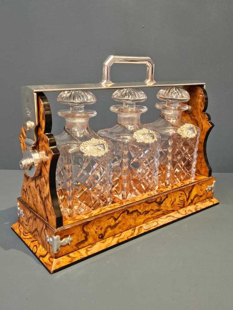 Superb Quality Victorian Tantalus - Image 1