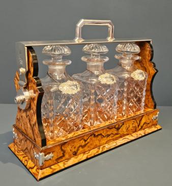 Superb Quality Victorian Tantalus - Image