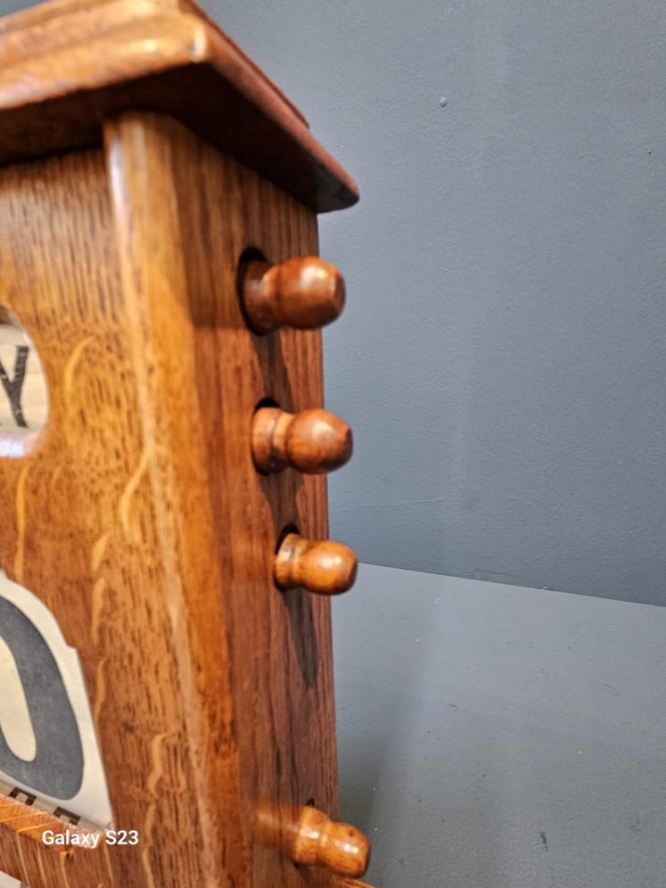Large Late Victorian Figured Oak Perpetual Desk Calendar  - Image 6