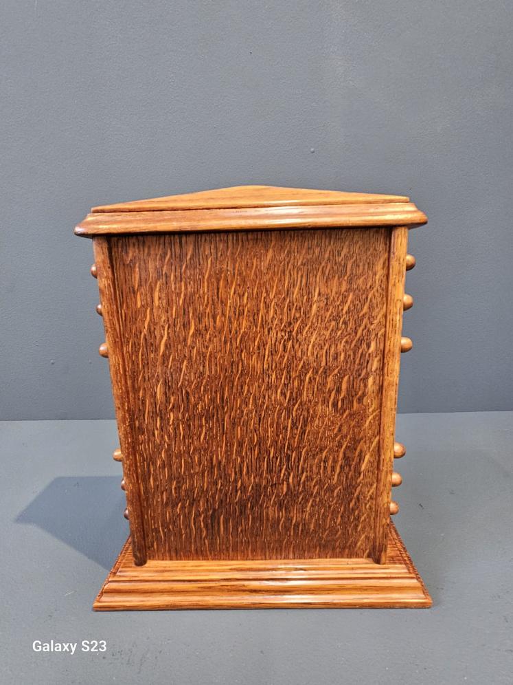 Large Late Victorian Figured Oak Perpetual Desk Calendar  - Image 4