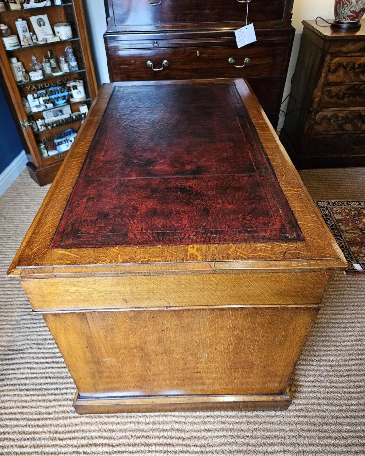 Quality Victorian Solid Oak Pedestal Desk by Maples London  - Image 7