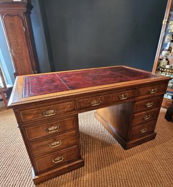 Quality Victorian Solid Oak Pedestal Desk by Maples London  - Image