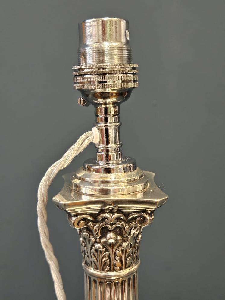 Superb Late Victorian Silver Corinthian Column Table Lamp - Image 5