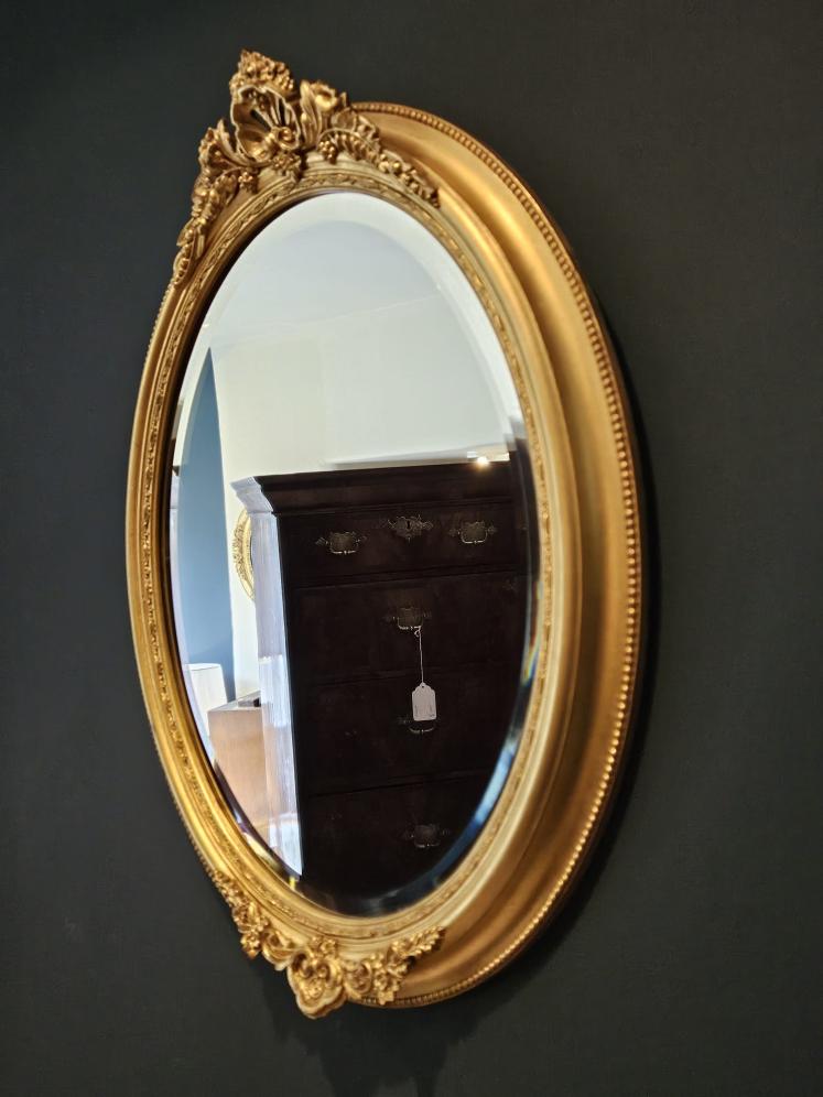 Mid Victorian Oval Timber Gilt Mirror - Image 2