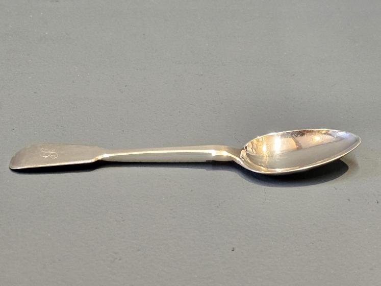 Set of Six Victorian Chester Silver Tea Spoons - Image 5