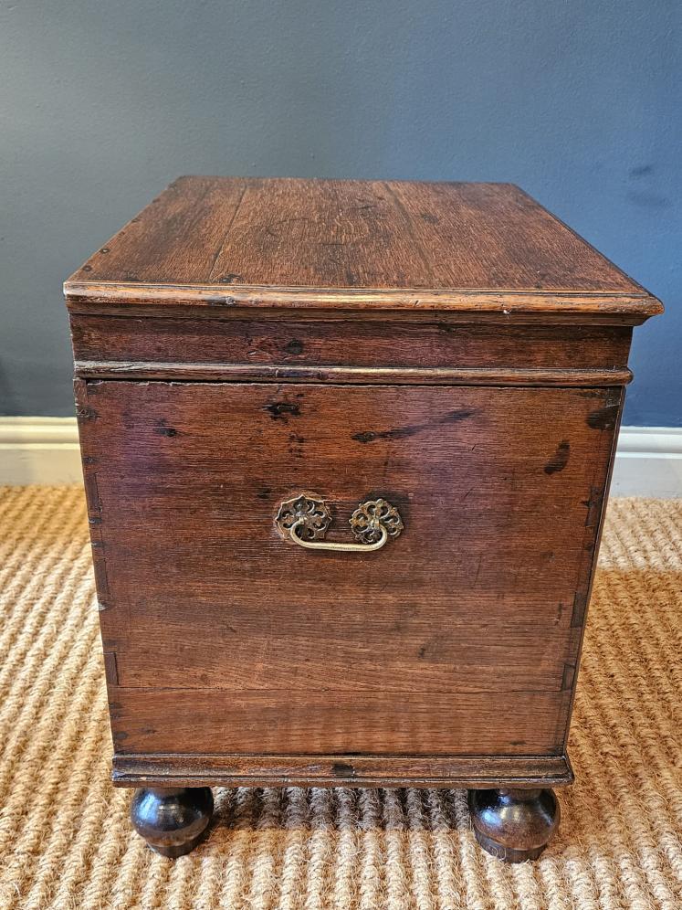 George I Oak Close Stool - Image 2