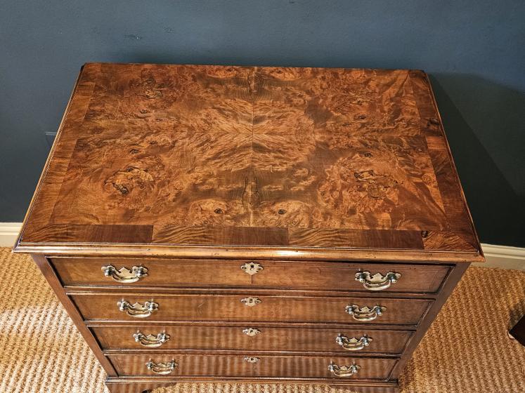 Small George III Walnut Chest of Drawers - Image 6