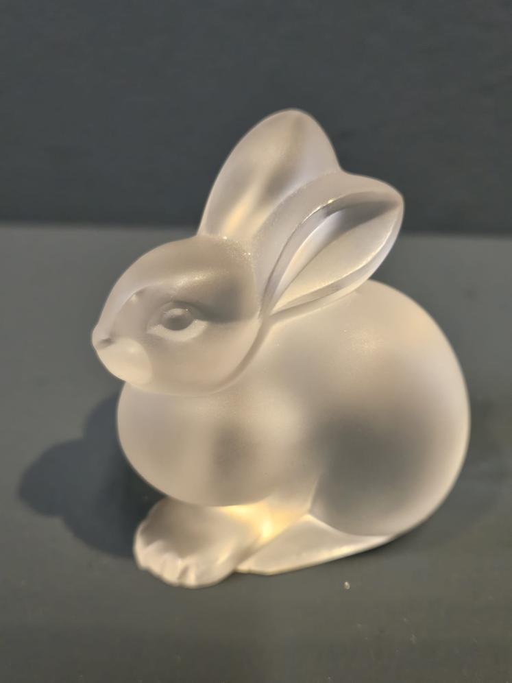 Lalique Opalescent Sitting Rabbit - Image 1