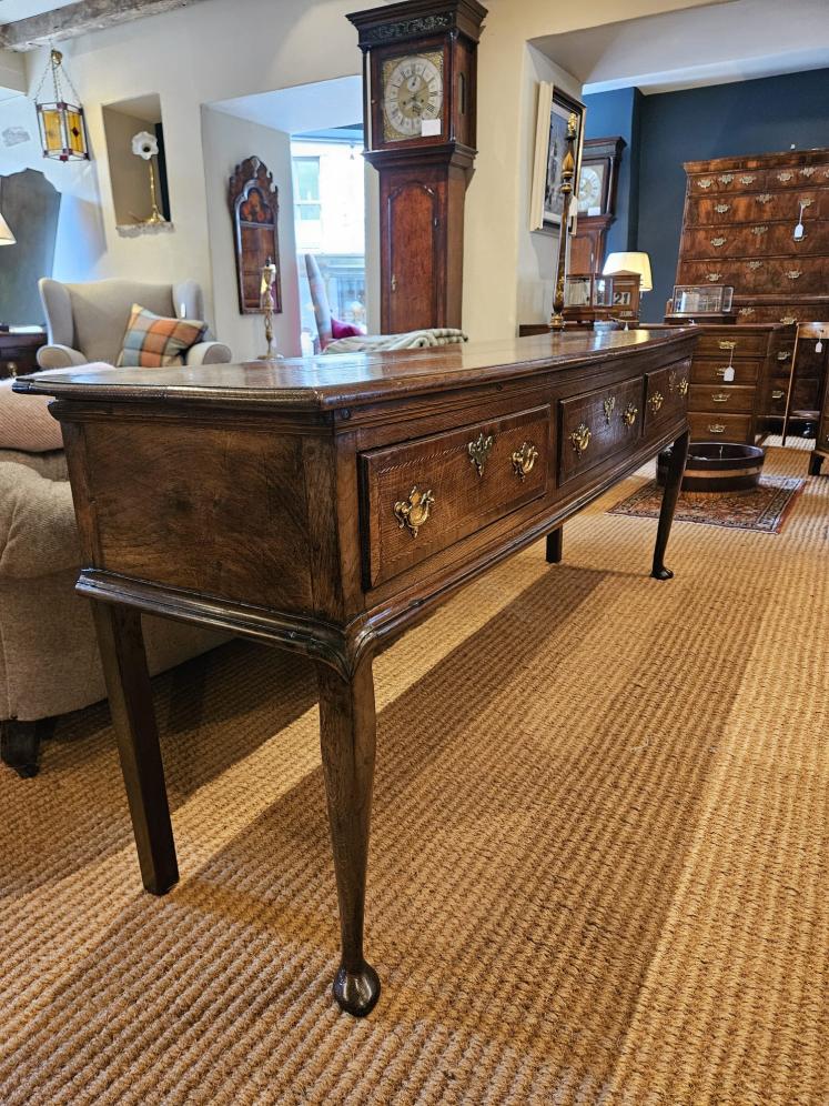 Stylish George II Oak Country House Three Drawer  - Image 10