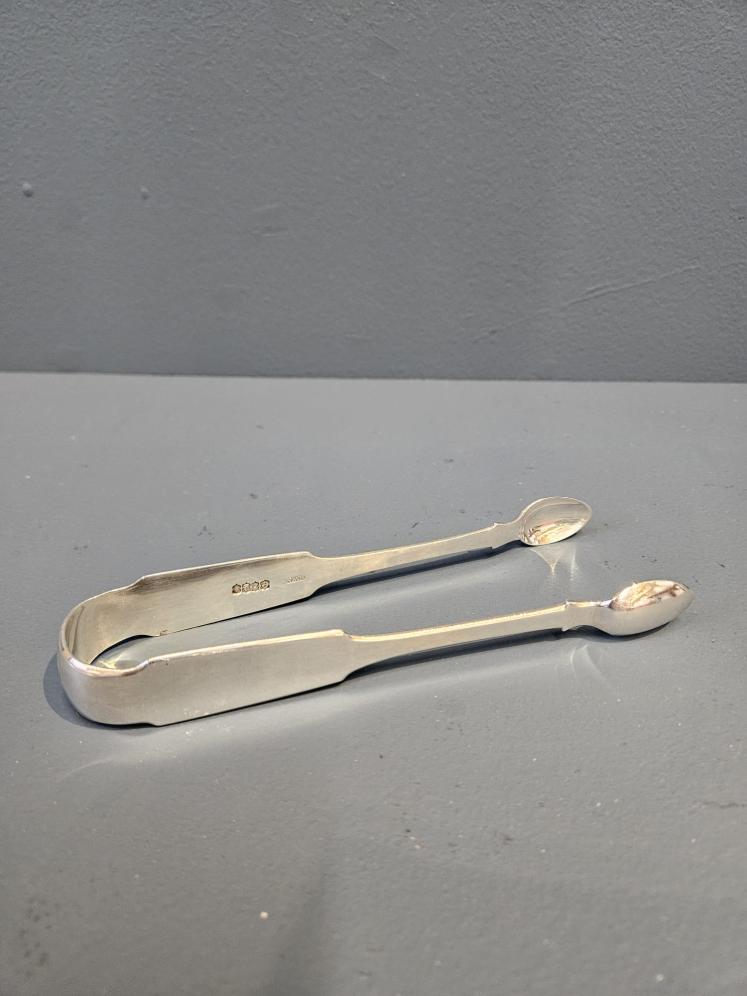 Large Georgian Dublin Silver Sugar Tongs - Image 3