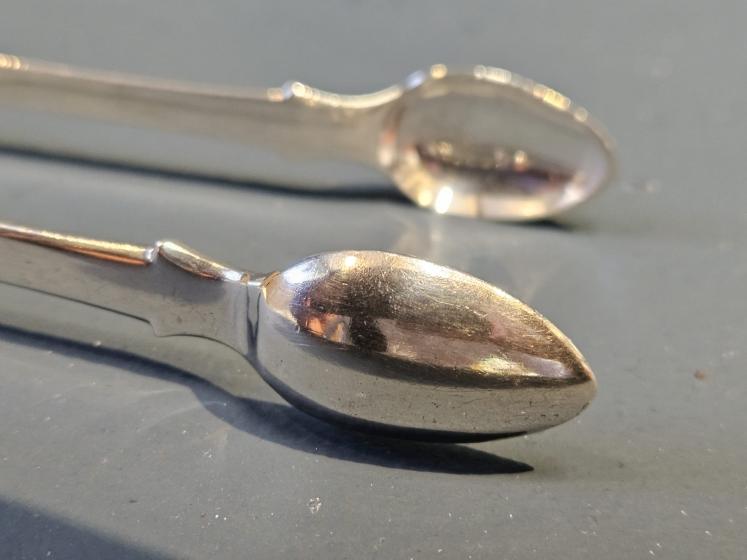 Large Georgian Dublin Silver Sugar Tongs - Image 2