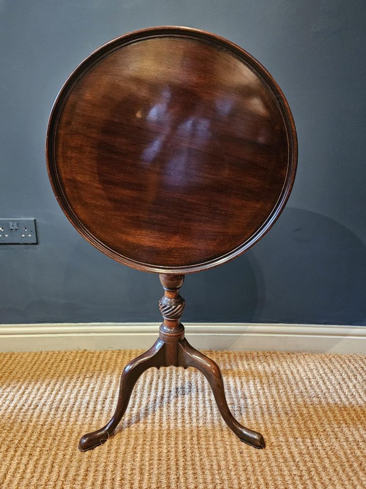Superb George III Mahogany Snap Top Tripod Table - Image 6