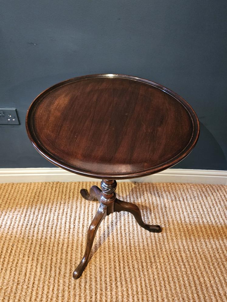 Superb George III Mahogany Snap Top Tripod Table - Image 2