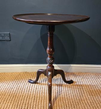 Superb George III Mahogany Snap Top Tripod Table - Image