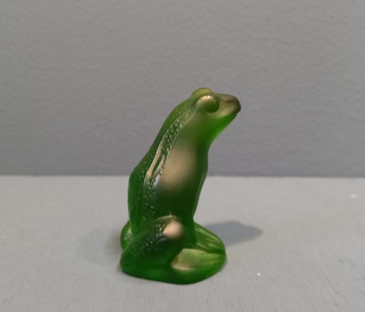 Lalique Dark Green Opalescent Frog - Image 3