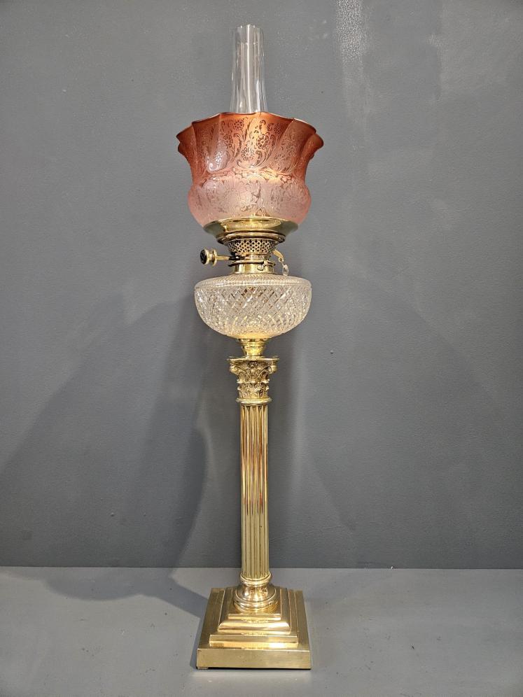 Outstanding Quality Victorian Oil Lamp with Crystal Reservoir and Original Shade - Image 7