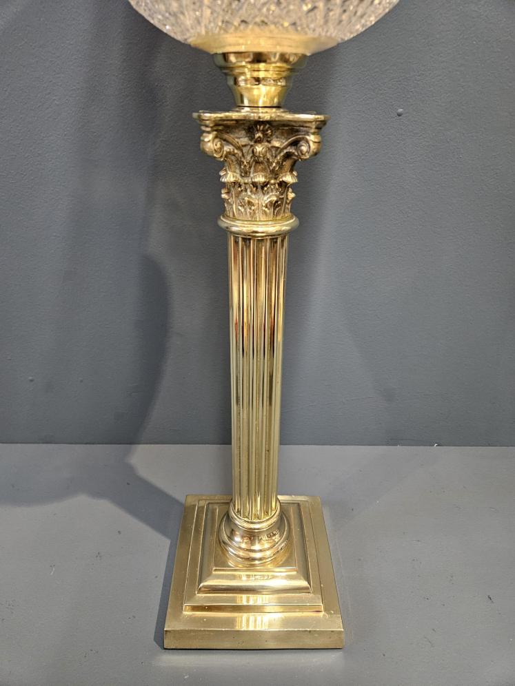 Outstanding Quality Victorian Oil Lamp with Crystal Reservoir and Original Shade - Image 5