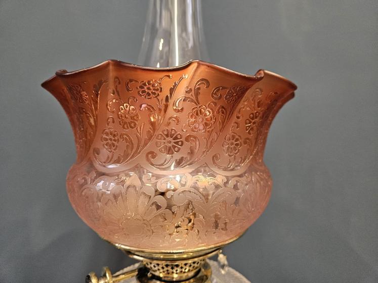 Outstanding Quality Victorian Oil Lamp with Crystal Reservoir and Original Shade - Image 4