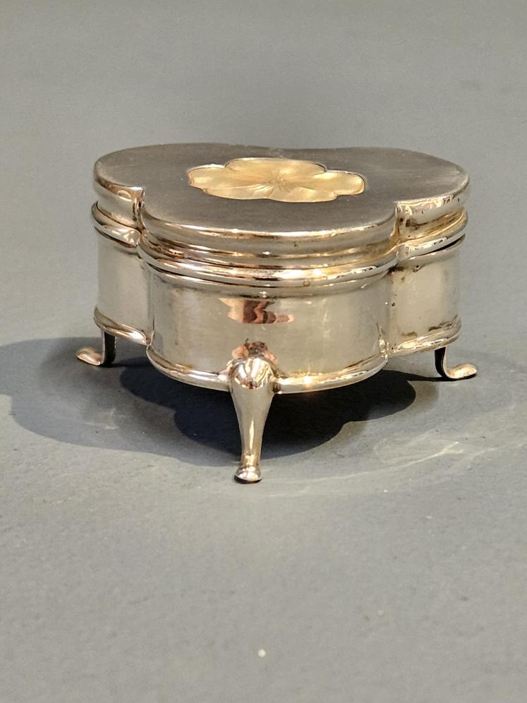 Silver Trinket Box with Mother of Pearl Pansy Inlay - Image 5