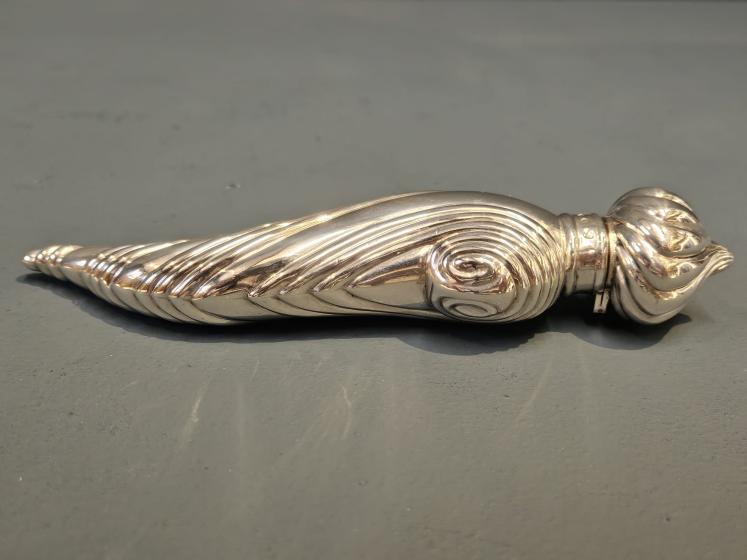 Superb Victorian Silver Corniche Shell Scent Bottle - Image 7