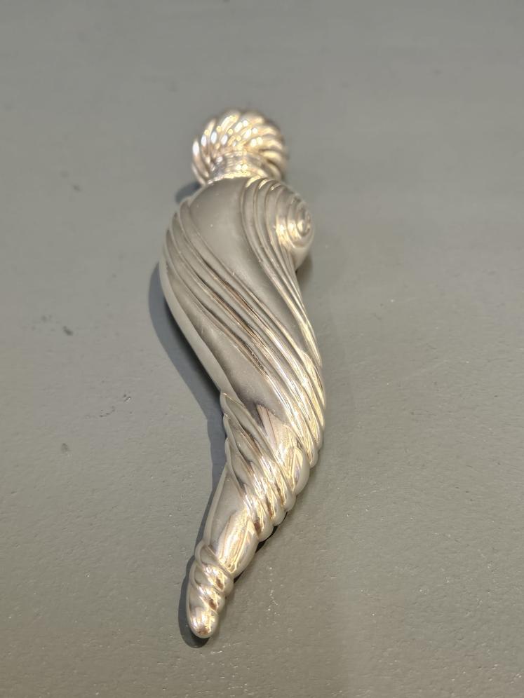 Superb Victorian Silver Corniche Shell Scent Bottle - Image 5