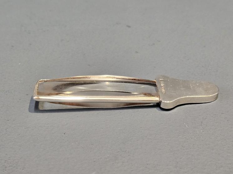 Silver Magnifying Glass - Image 1
