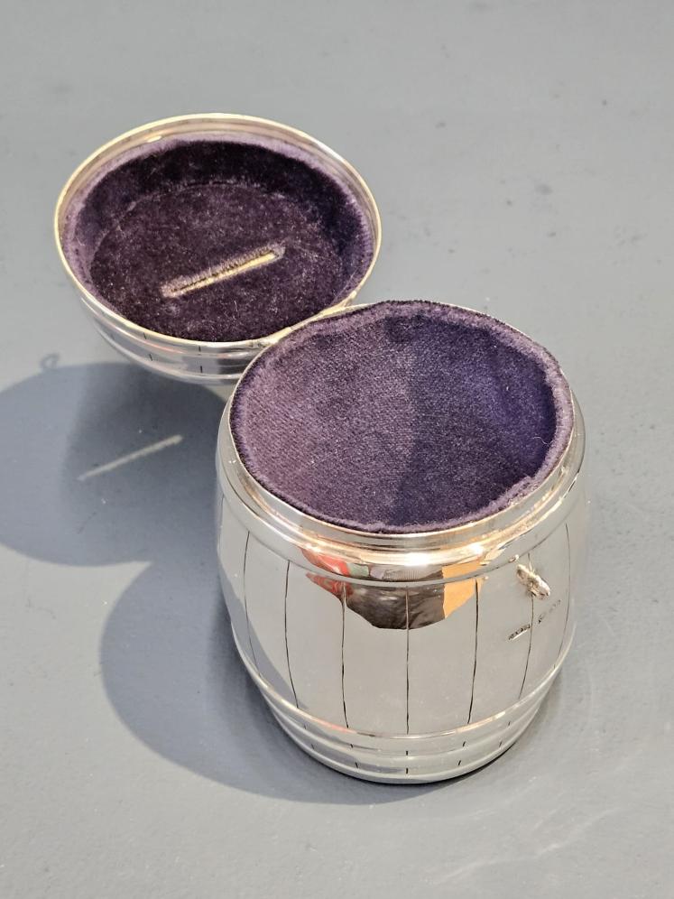 Large Edwardian Silver Barrel Money Box - Image 8