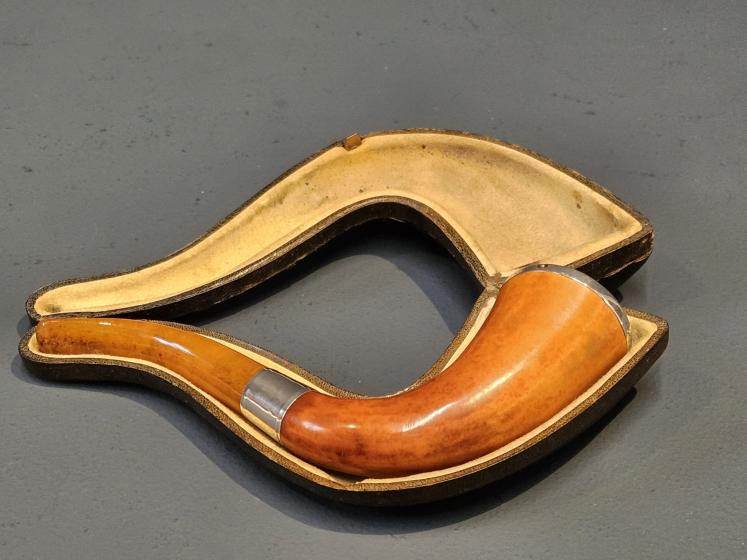 Edwardian Blumfeld's Briar Silver Mounted Pipe and Case - Image 9