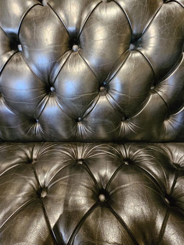 Small Dark Bottle Green Leather Sofa - Image 4