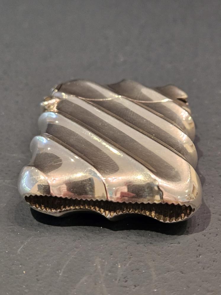 Unusual Silver Vesta Case with Cheroot Cutter - Image 6