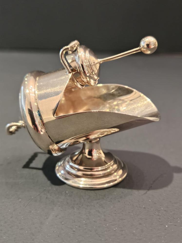 Edwardian Silver Miniature Coal Scuttle Salt Cellar - Image 4