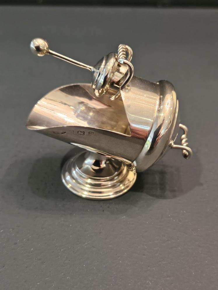 Edwardian Silver Miniature Coal Scuttle Salt Cellar - Image 2