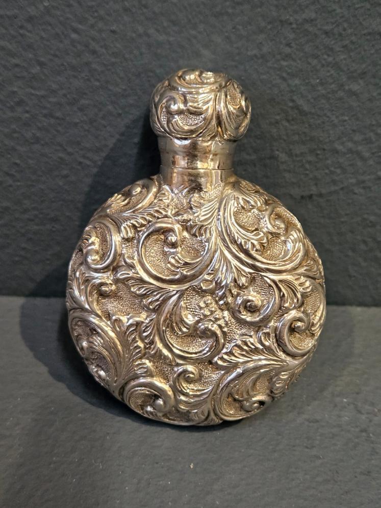 Victorian Silver Scent Flask - Image 5