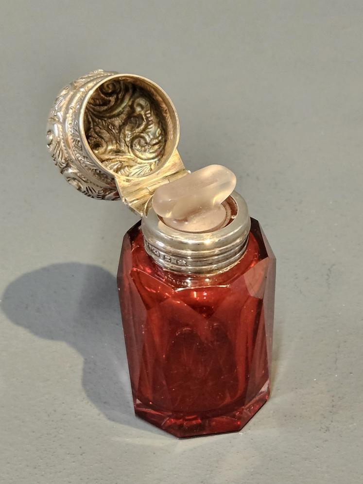 Ruby Glass Silver Top Victorian Scent Bottle  - Image 5