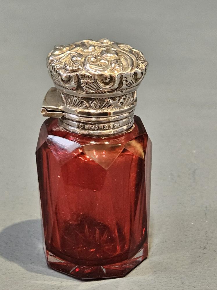 Ruby Glass Silver Top Victorian Scent Bottle  - Image 4