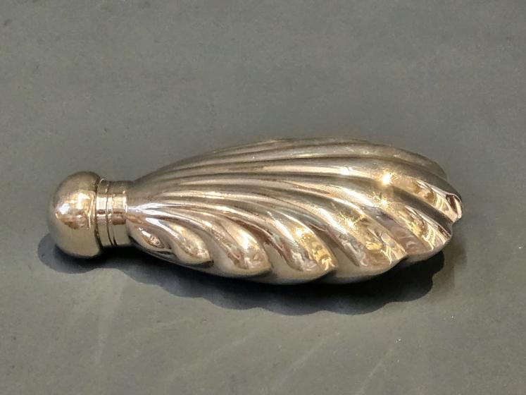Victorian Silver Shell Scent Bottle  - Image 5