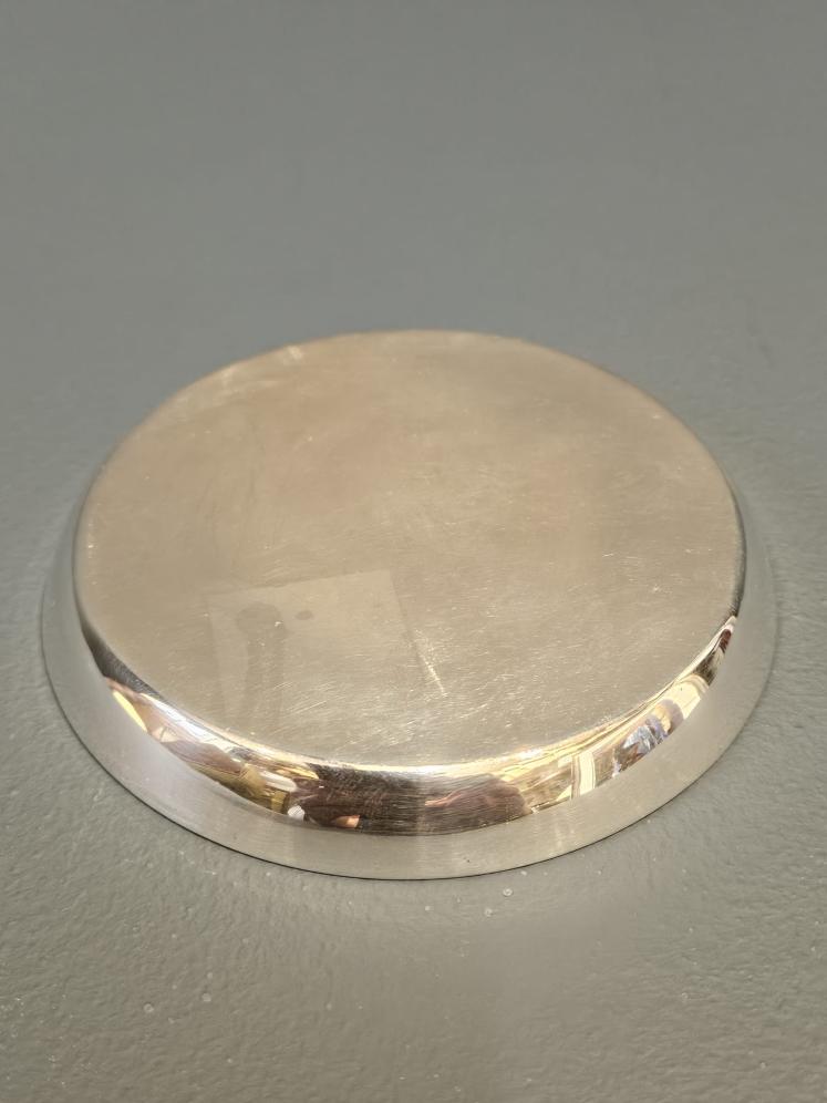 Silver Dish with Enamel Playing Card Decoration - Image 5