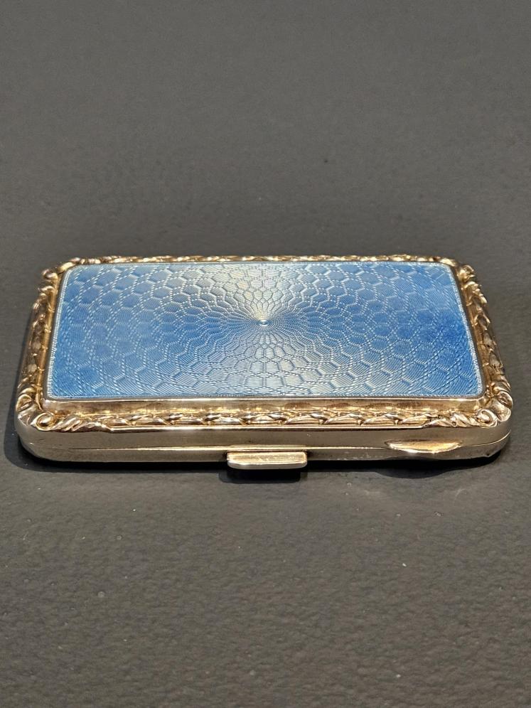 Silver and Blue Engine Turned Enamel Ladies Cheroot Case - Image 1