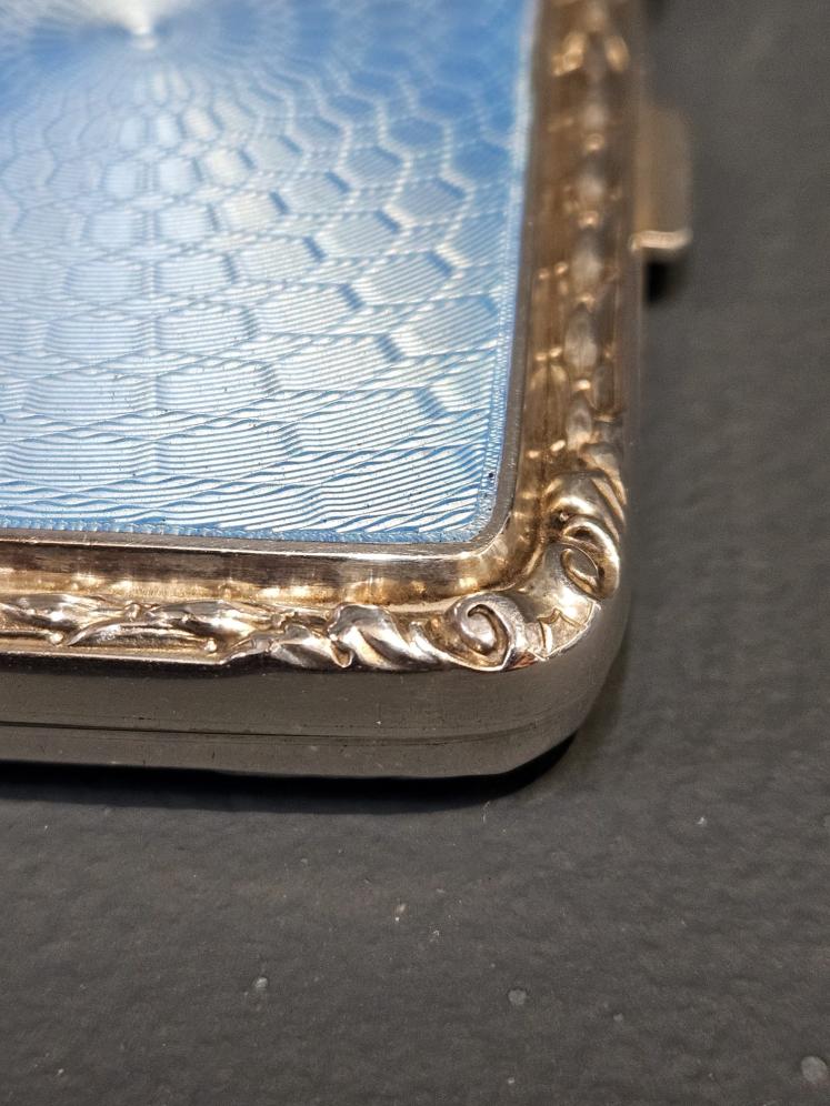 Silver and Blue Engine Turned Enamel Ladies Cheroot Case - Image 3